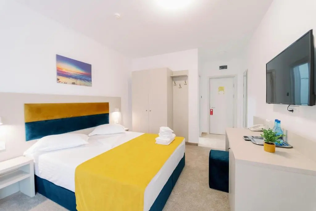 NOVUS Hotel