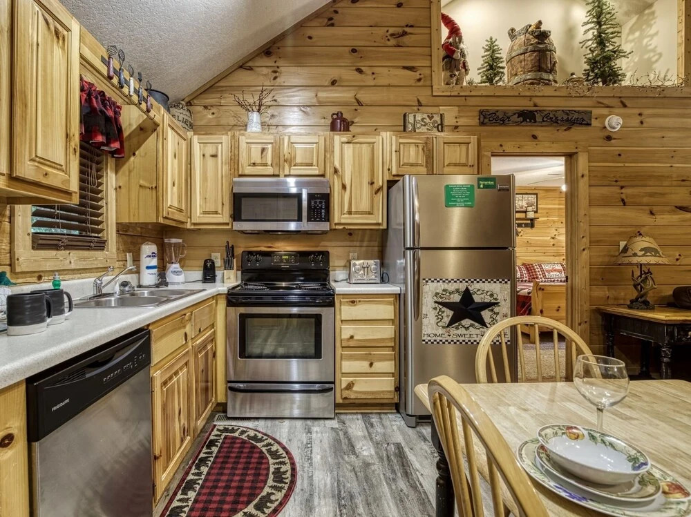 ER306- A Smoky Mountain Dream- Great location- Close to town cabin