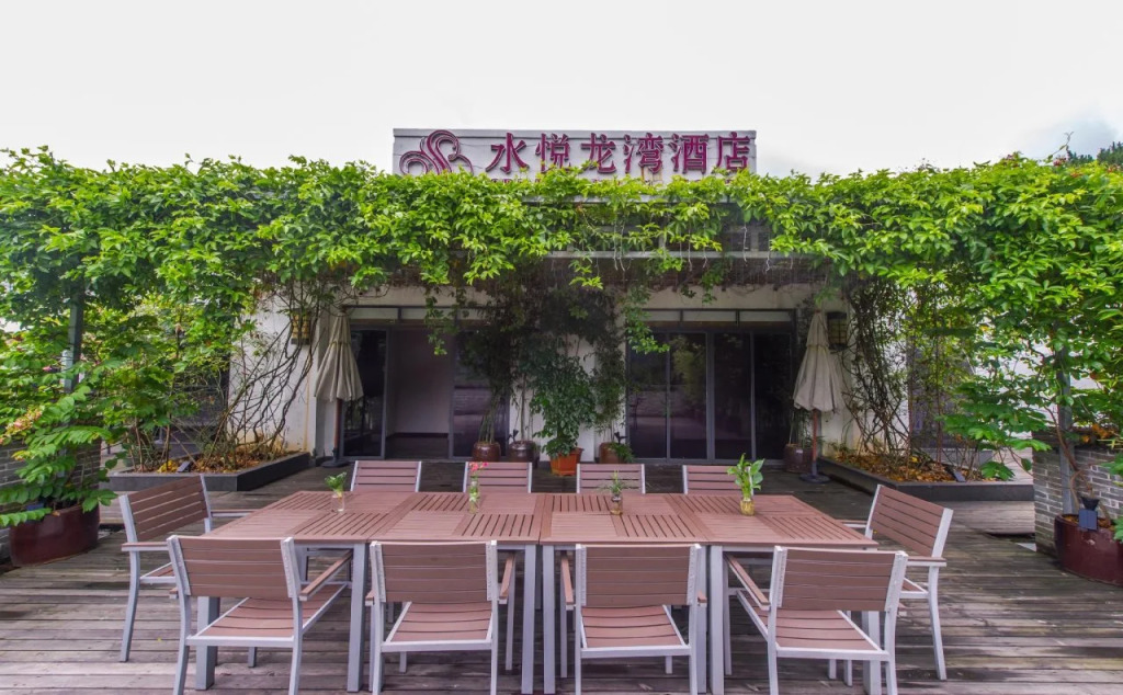 Yangshuo Spring Hill Hotel