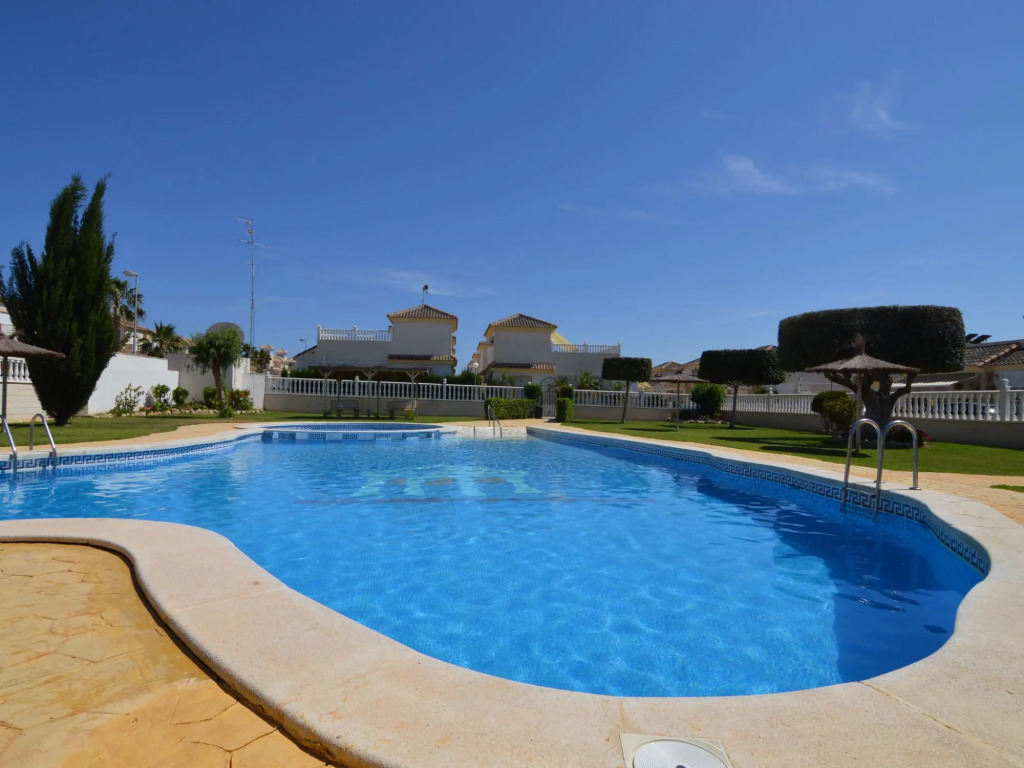 Modern Garden Home, Algorfa