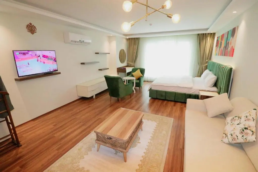 Grand Luxury