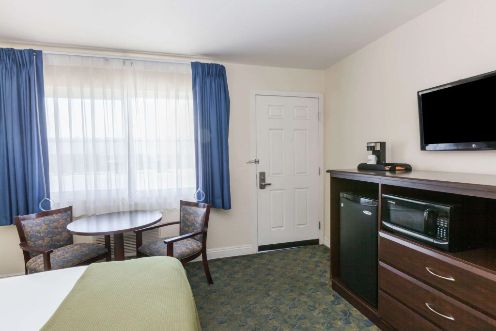 Days Inn by Wyndham Santa Maria