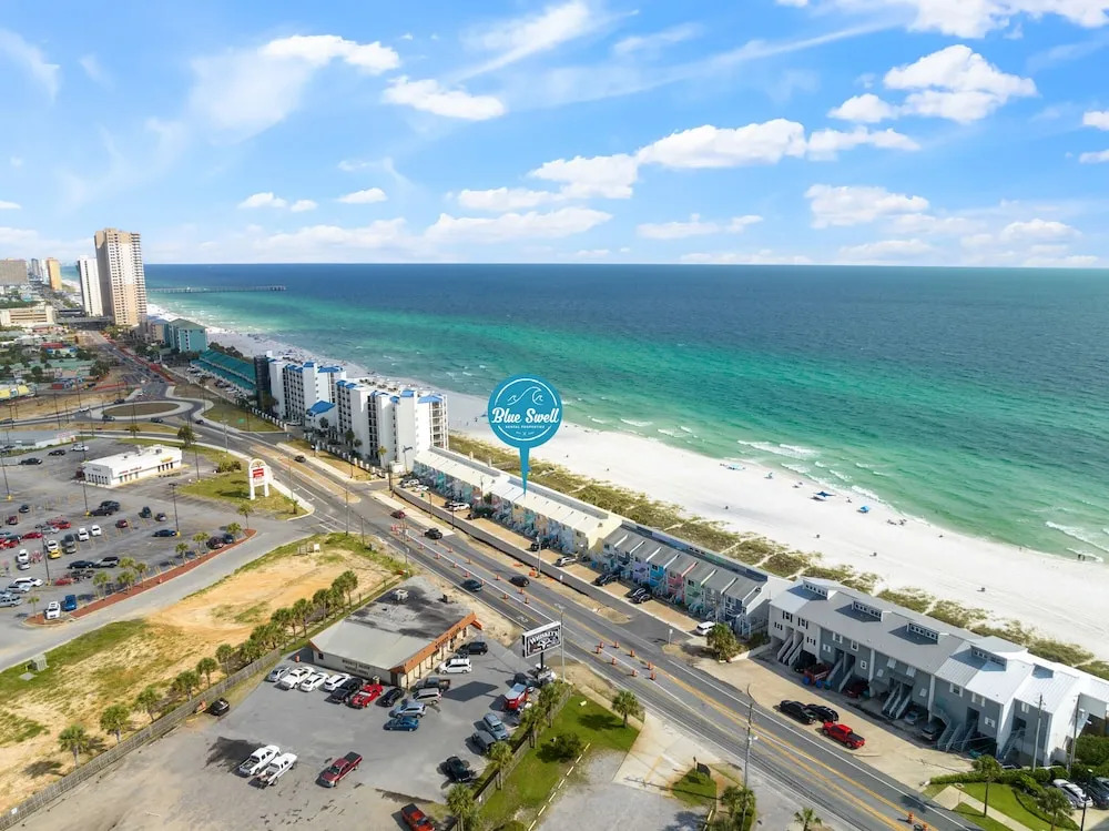 2bd/2.5ba Gulf Front Townhome Near Pier Park! Gulf Views! Beach Access!