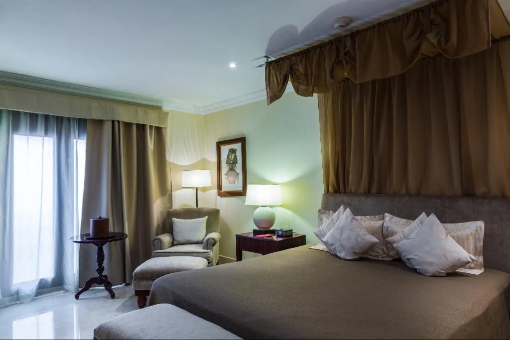 Hotel Saratoga
