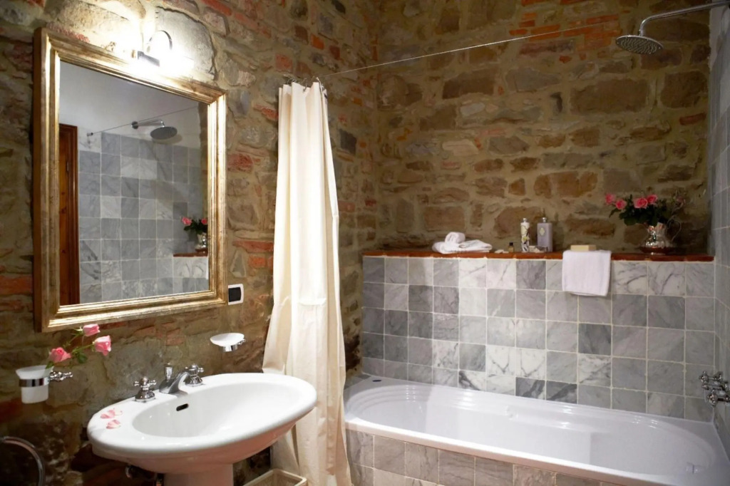 Beautiful historic villa in the Chianti region for exclusive use-VILLA BEL MONTE