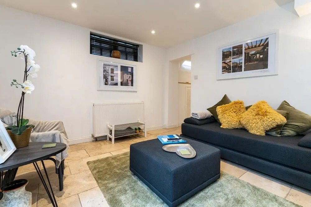 Host Stay Seven Dials Apartment
