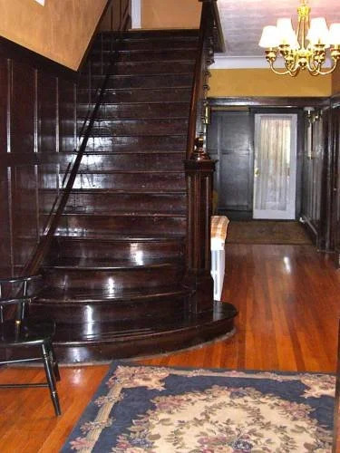 Merchant's Manor