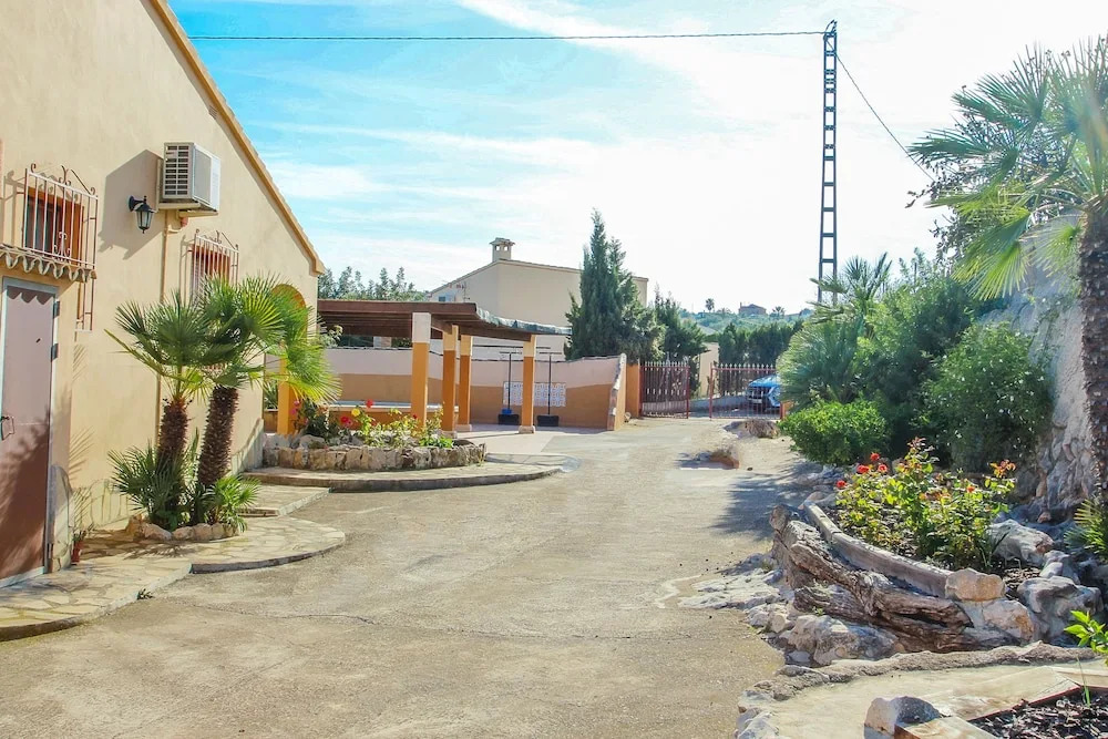 Pineda - modern, well-equipped villa with private pool in Costa Blanca