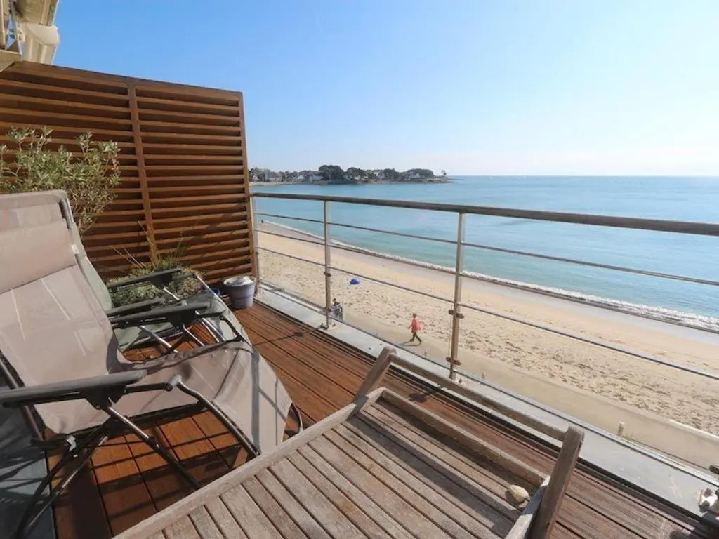 Appartement avec vue mer à 50m de la plage proche thalasso casino et restaurants FR 1 481 157