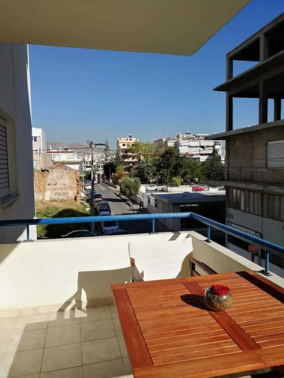 Immaculate 2-bed Apartment in Piraeus, Athens