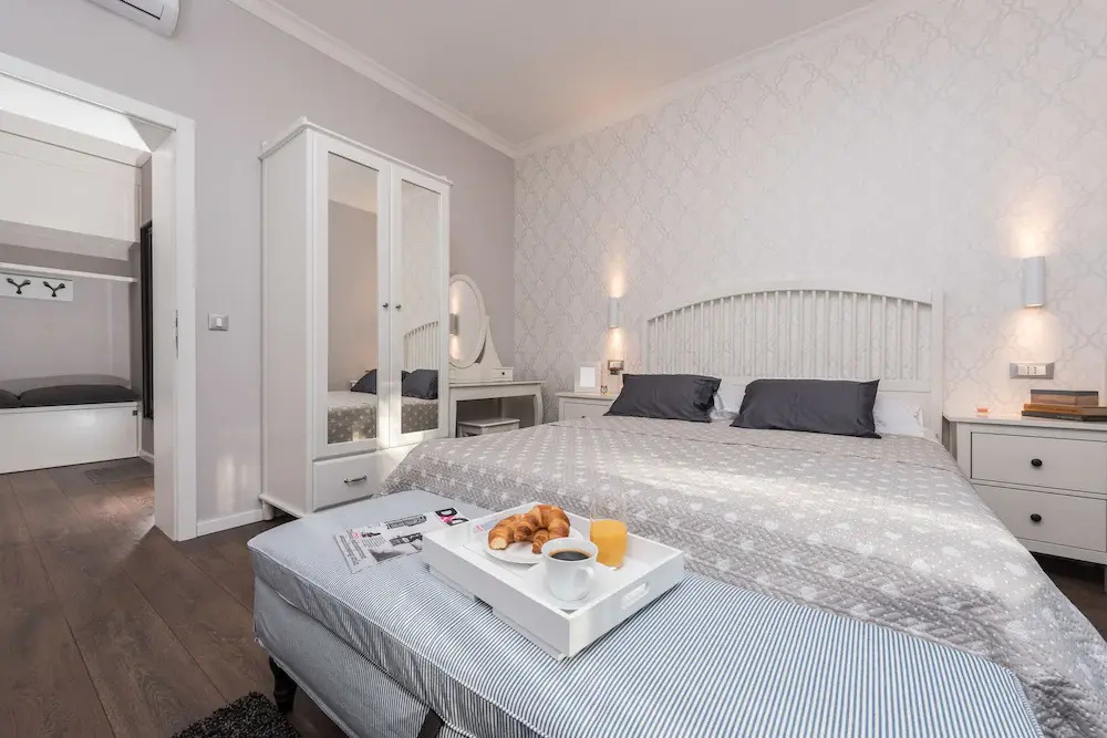 Portos Apartment