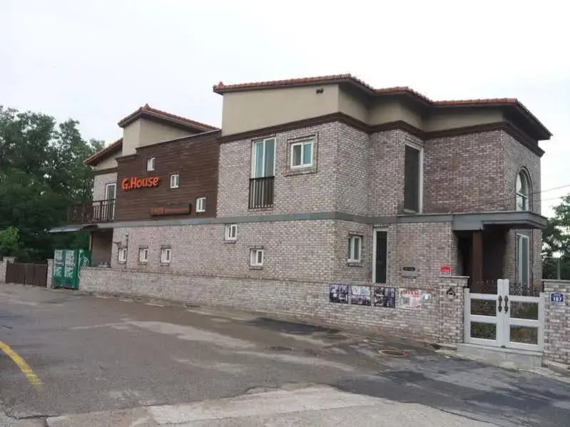 G.House