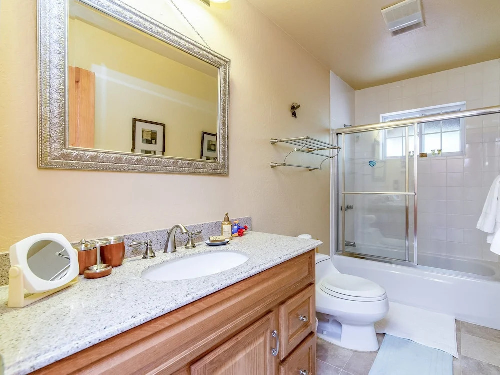 14029 Northwoods Blvd Home