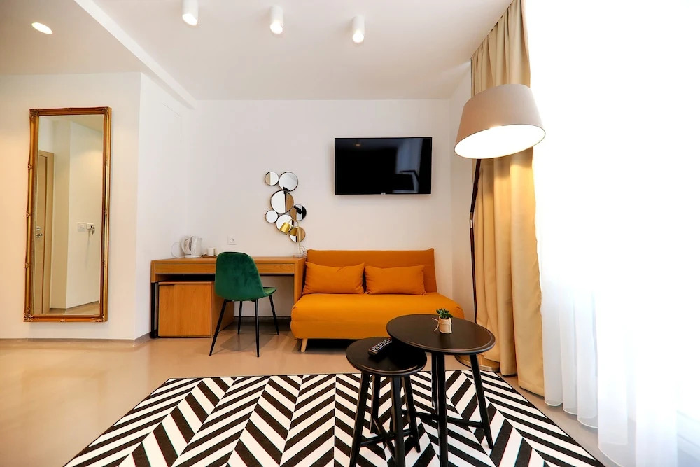 White Rooms by Belmont Realty