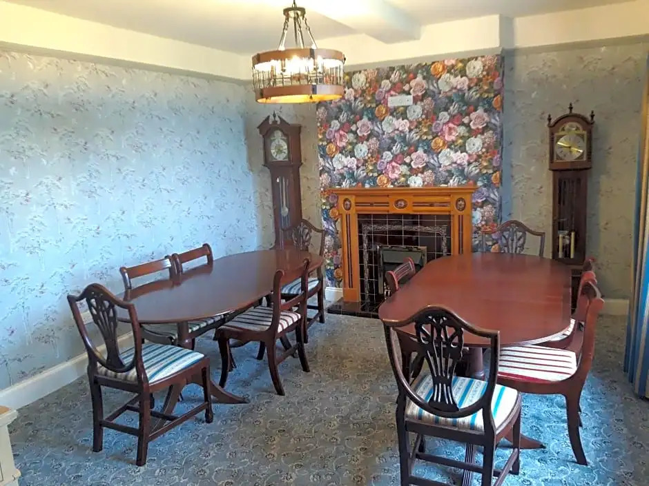 Upper Eyton Farmhouse B&B