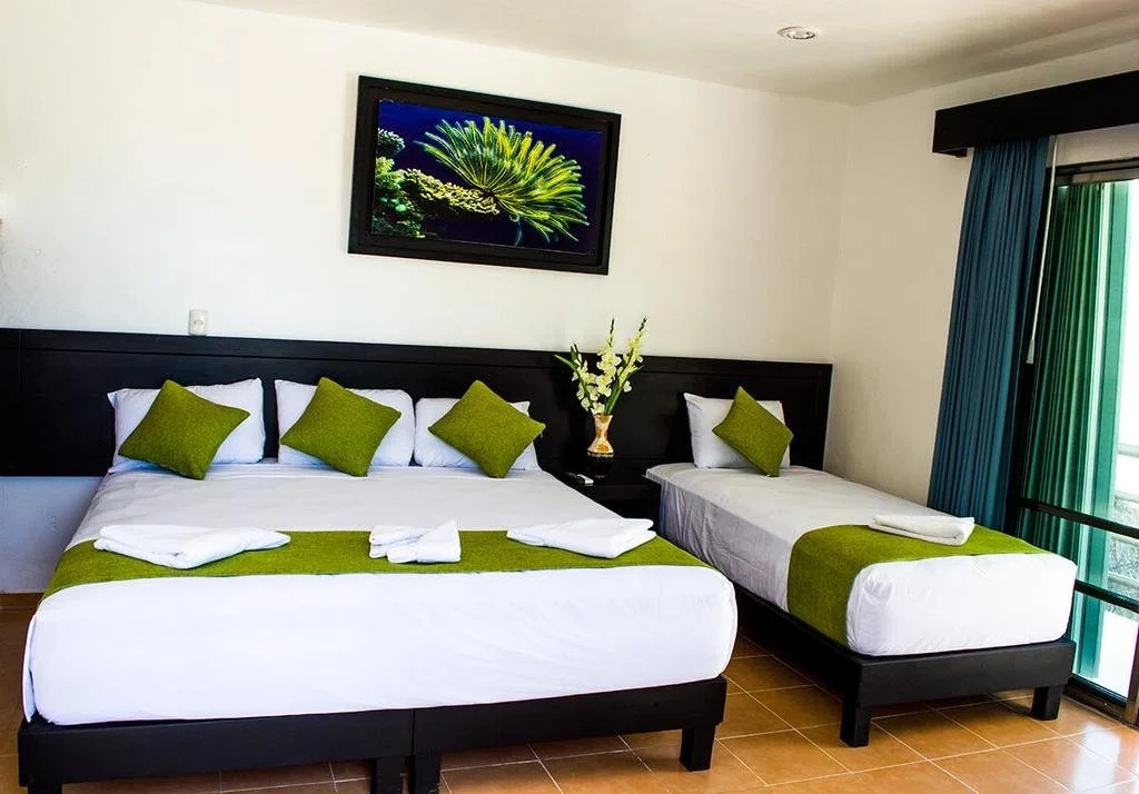 Hotel Arrecifes Costamaya