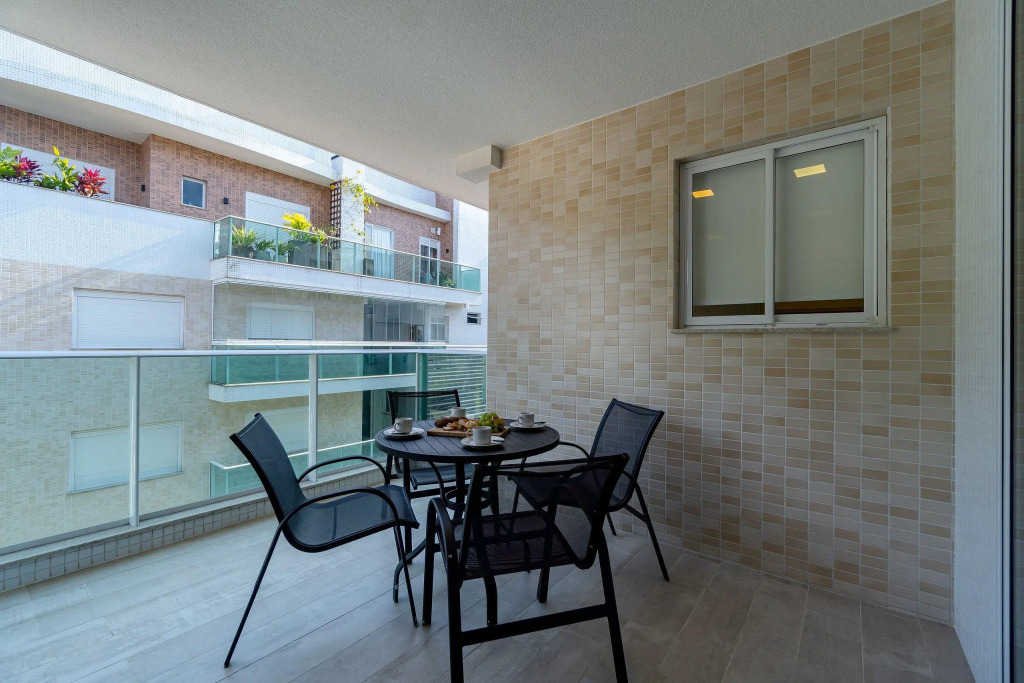 Varandas do Atlântico - Confortável Apartamento em Condo Pé na Areia