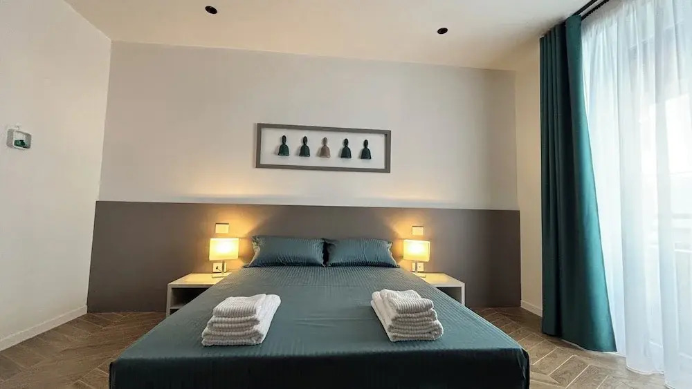 Seaside Suites
