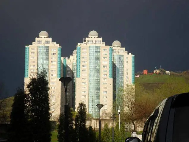 KV727 Apartments