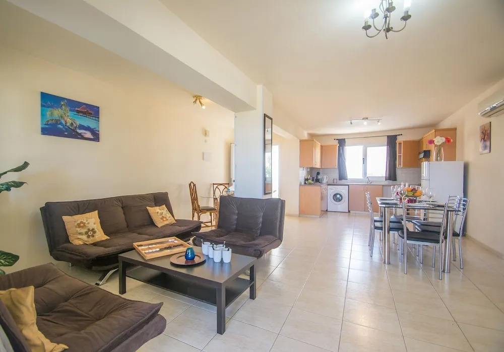Konnos 2 Bedroom Apartment