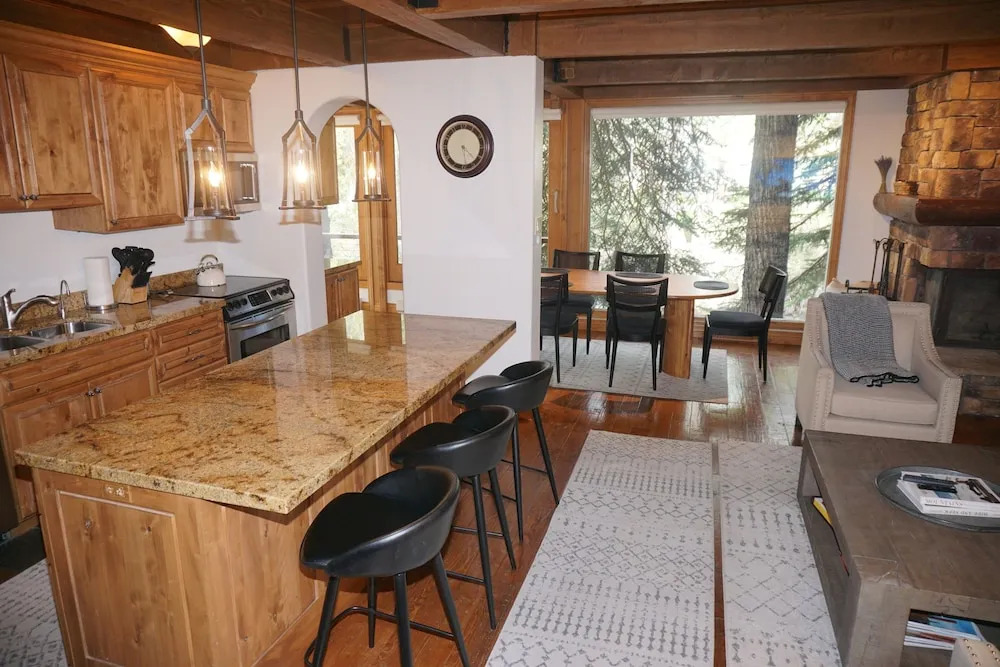 Recently Remodeled Including New Appliances - Corner Unit - River Location 3 Bedroom Condo by RedAwning