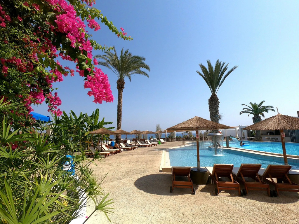 Malama Beach Holiday Village