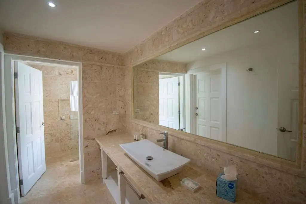 Luxury Golf-front Villa With Golf Cart Close to the Beach in Exclusive Resort