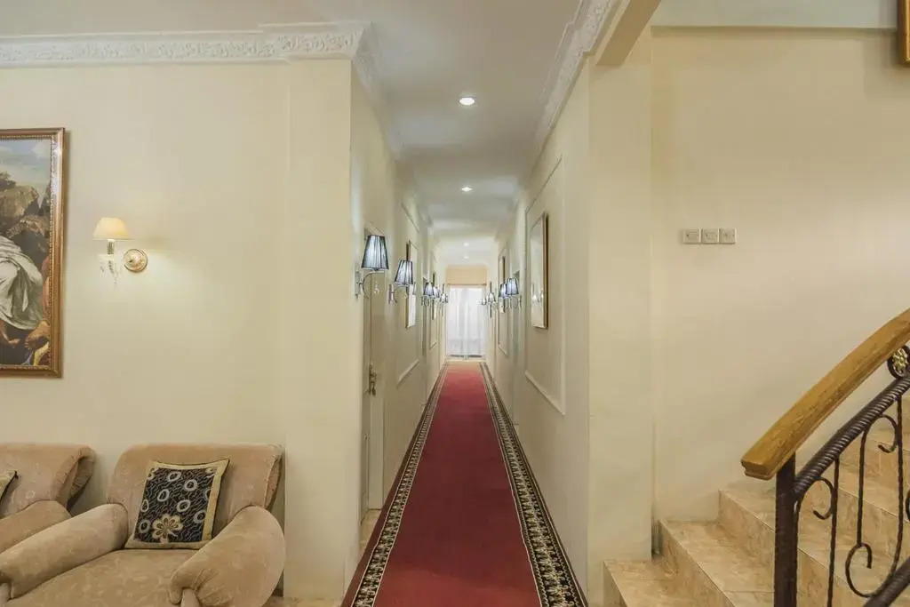 Urbanview Hotel Mon Bel Cibodas by RedDoorz