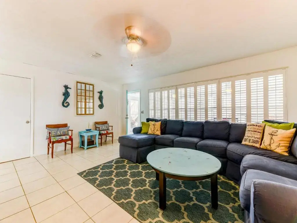 Ocean 14, 4 Bedrooms, Ocean View, WIFI, Pet Friendly, Sleeps 13