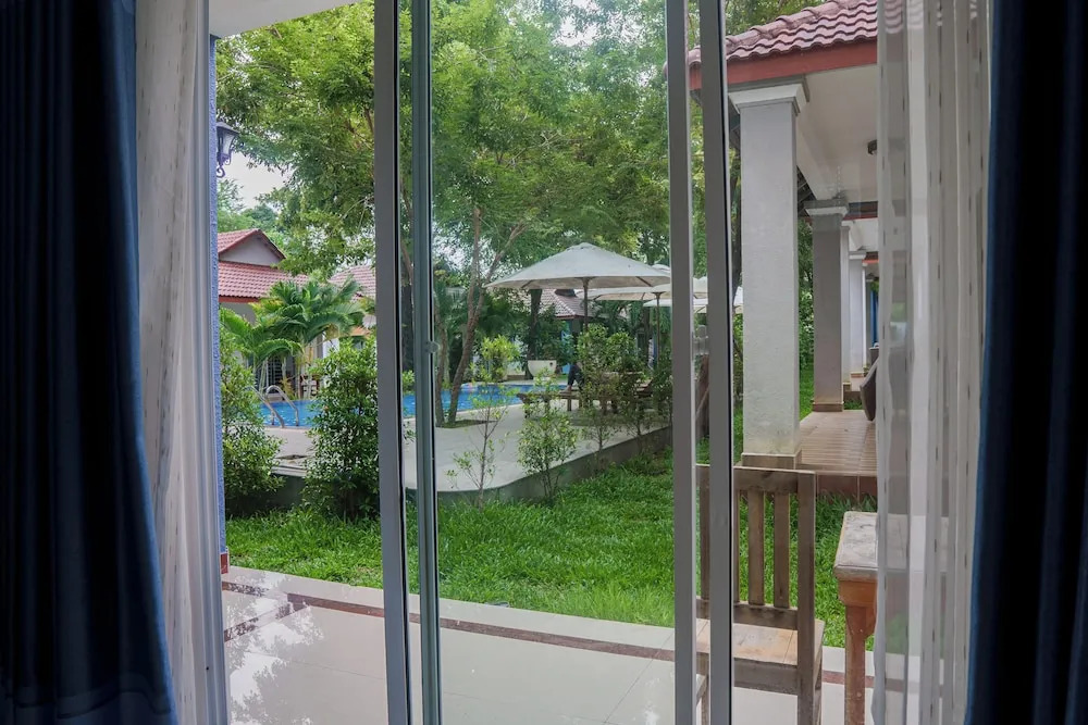 New Dragon Inn Guest House