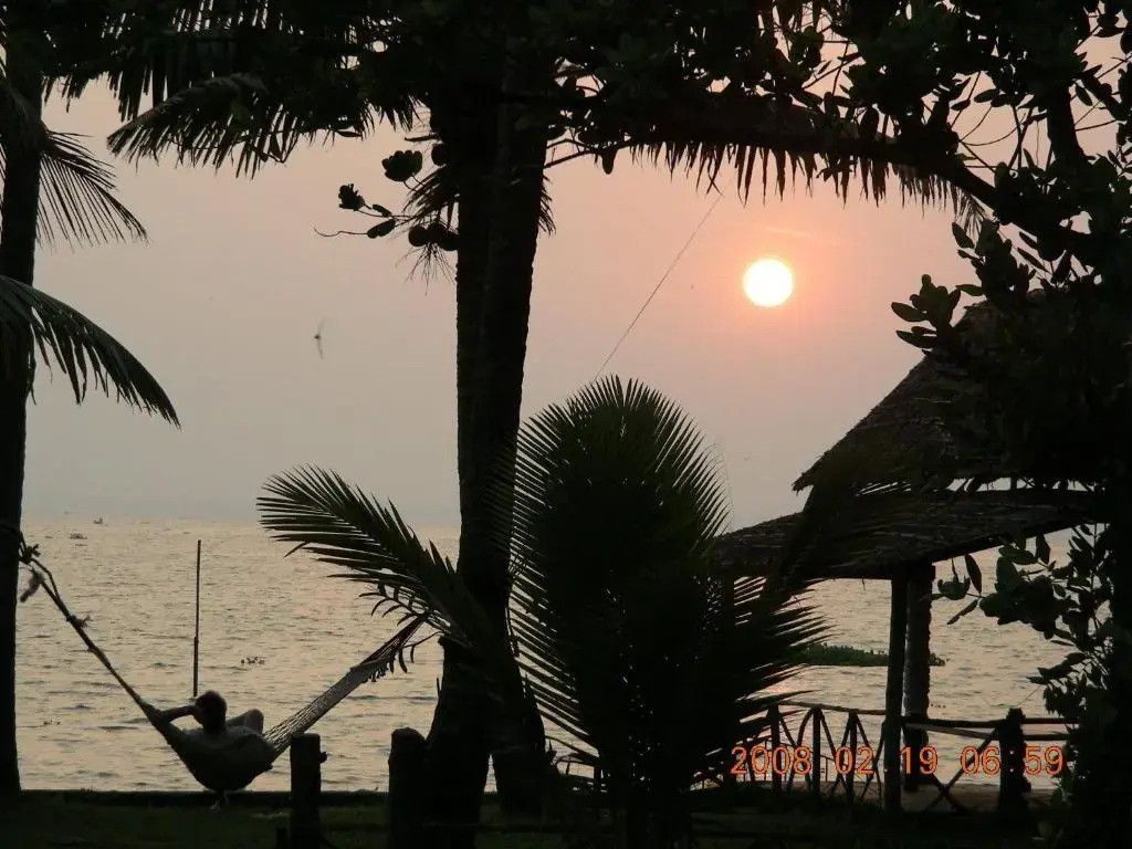 Vembanad House Boutique Back Water Homestay
