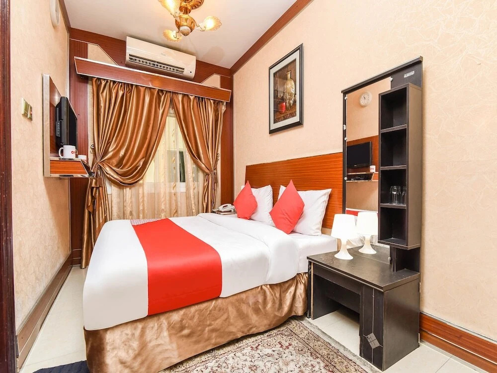 Evin Hotel by OYO
