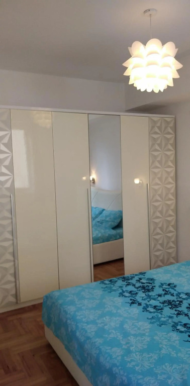 Lovely condo next to salt room, bus station