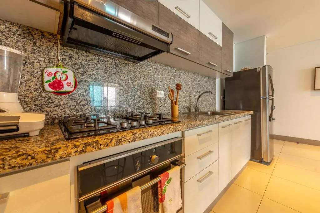 Edificio Palmetto Beach Apto 1702