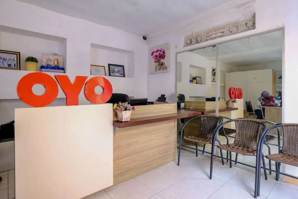 OYO 2499 Penginapan Ratu Emas