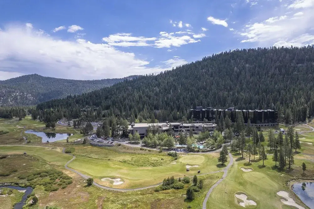 1BR Suite w/ Fireplace, Resort Pools, Spa & Gym