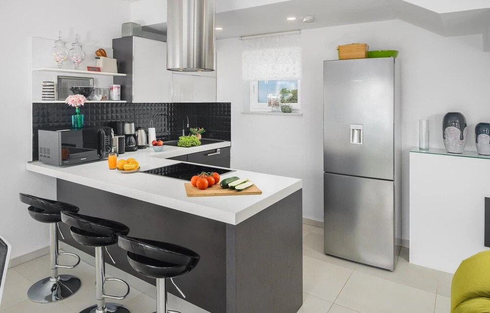 Beautiful Home in Valica With 2 Bedrooms, Wifi and Outdoor Swimming Pool