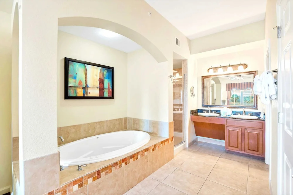 Upstay: Family-friendly Getaway With Spa & Pool