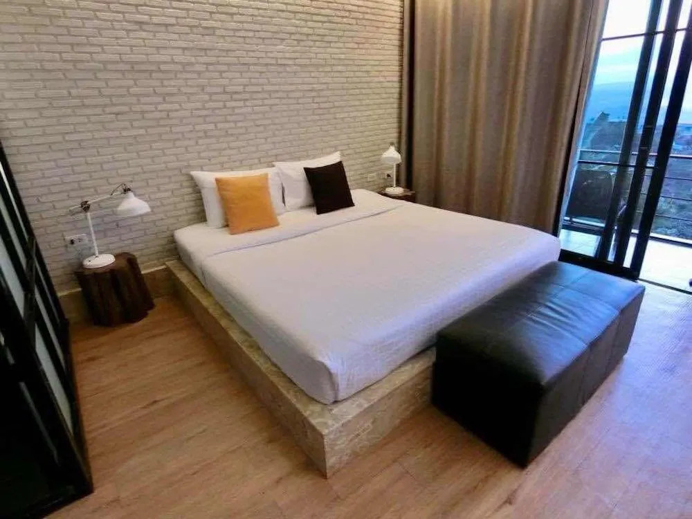 Khao Kho Bay Bay Resort