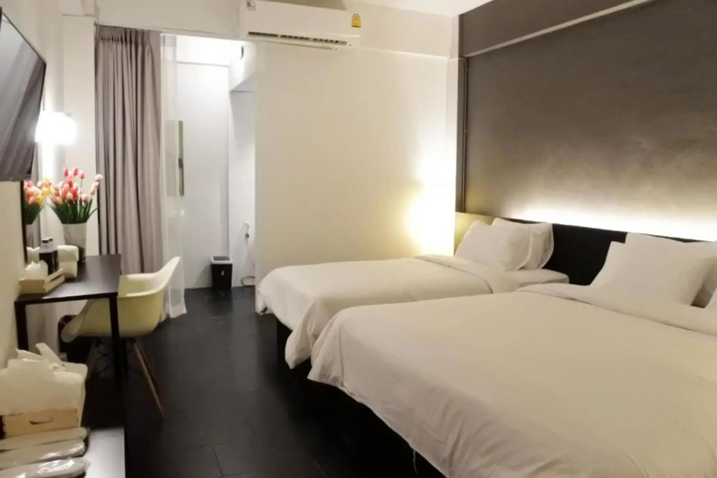 Shane Hotel
