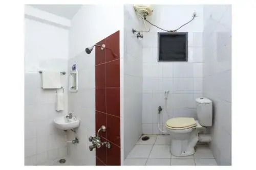 OYO 22669 Srushti Guest House