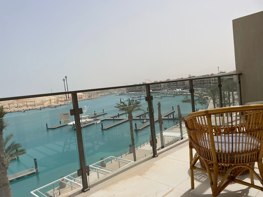 Chalet 3 Bedrooms LR - 404 in Marassi