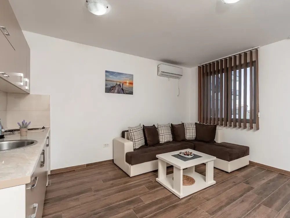 Apartments 4U