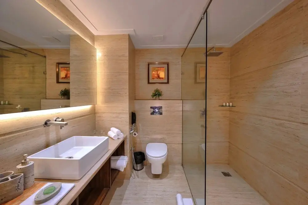 Golden Tulip Agra