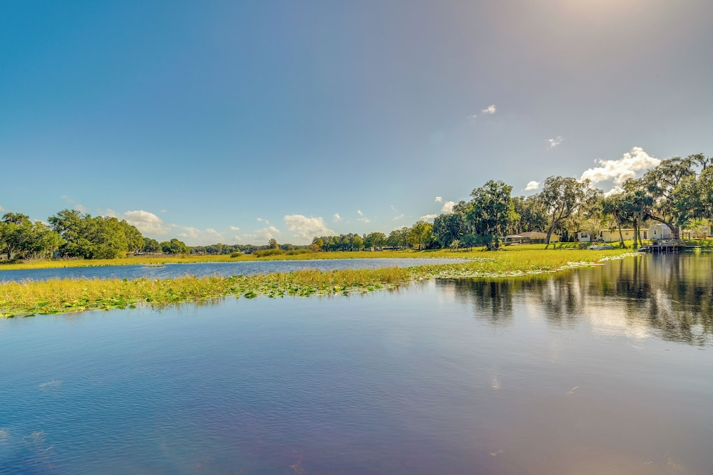 Lakefront Inverness Getaway w/ Kayaks & Bikes!