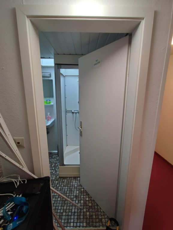 Room in Guest Room - Single Room With Shared Bathroom and Kitchen in Hundsbach
