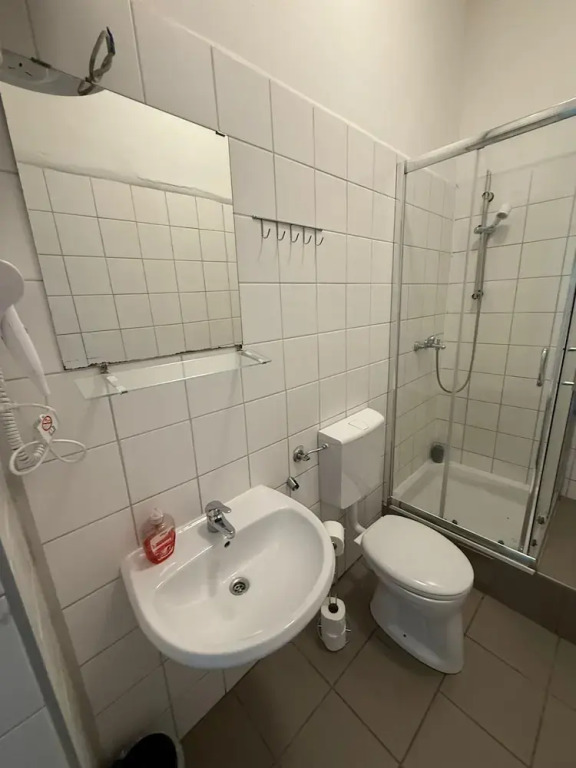Stylish 2BR Apartment Westbahnhof Area