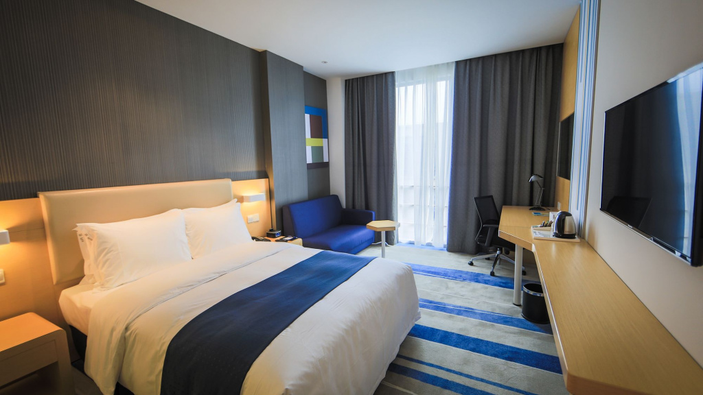Holiday Inn Express Shanghai Pujiang by IHG