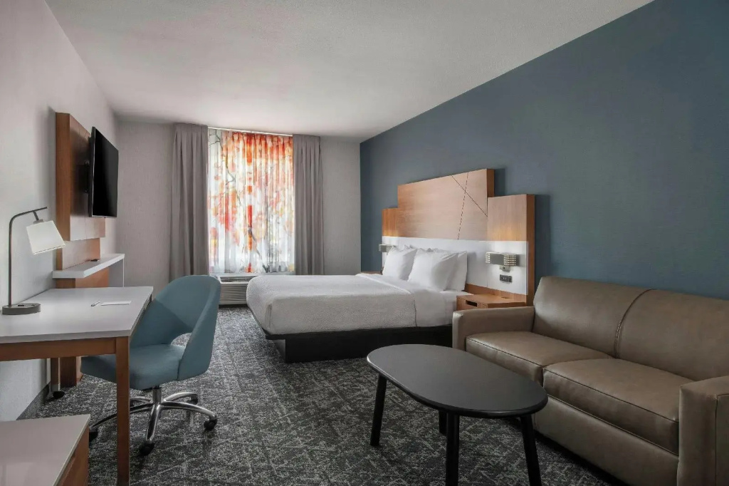 Fairfield Inn & Suites Oakland Hayward