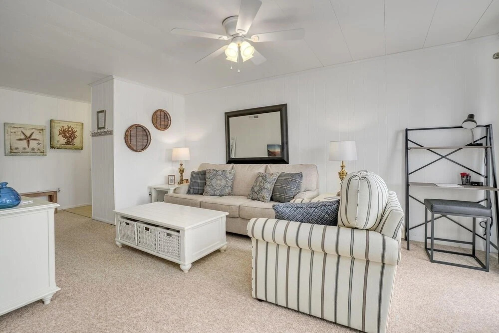 Gullway Villas 408 Unit 204 2 Bedroom Condo by Redawning